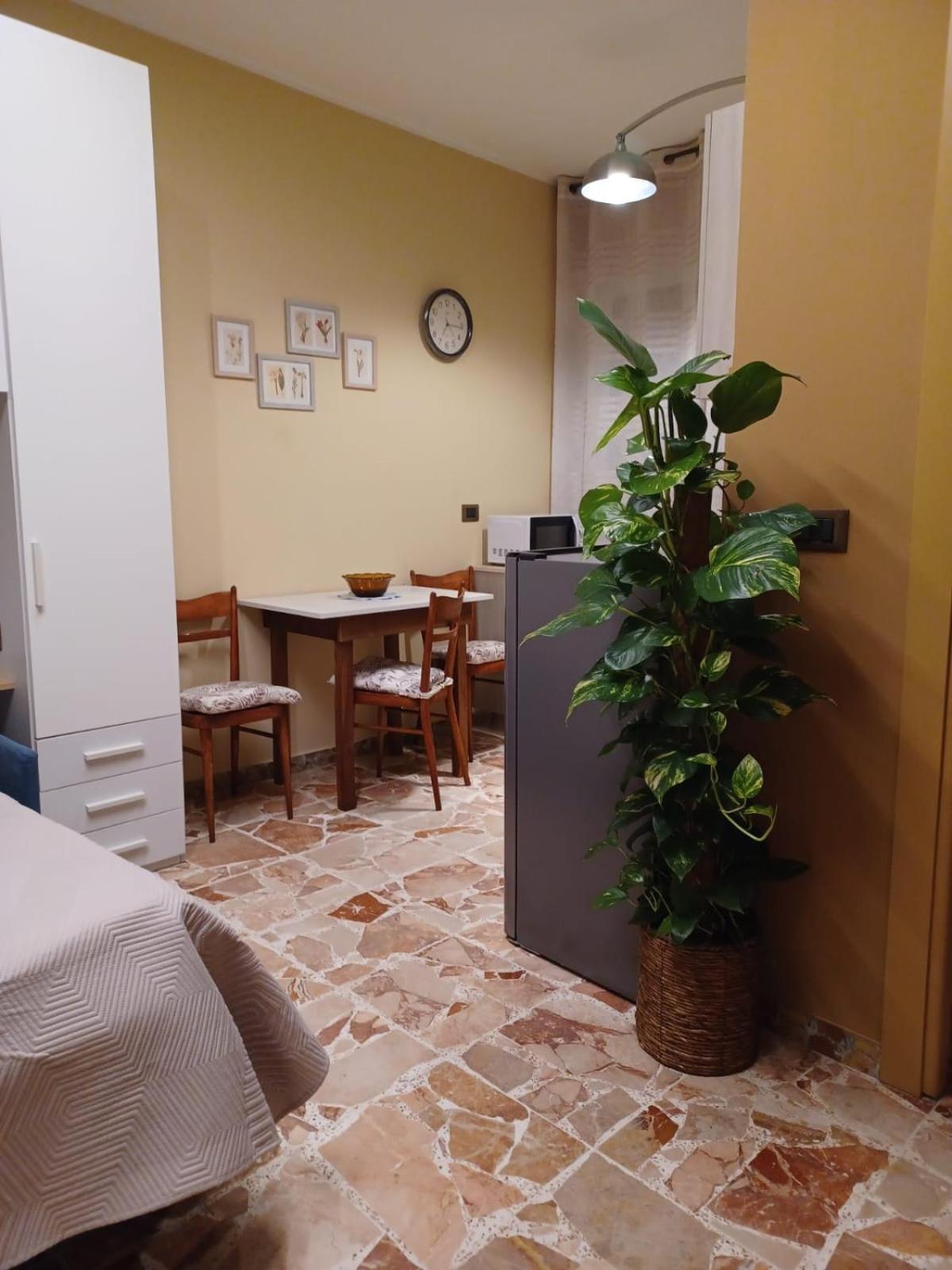 Ca Da Curt Monolocale Appartement Priocca Buitenkant foto